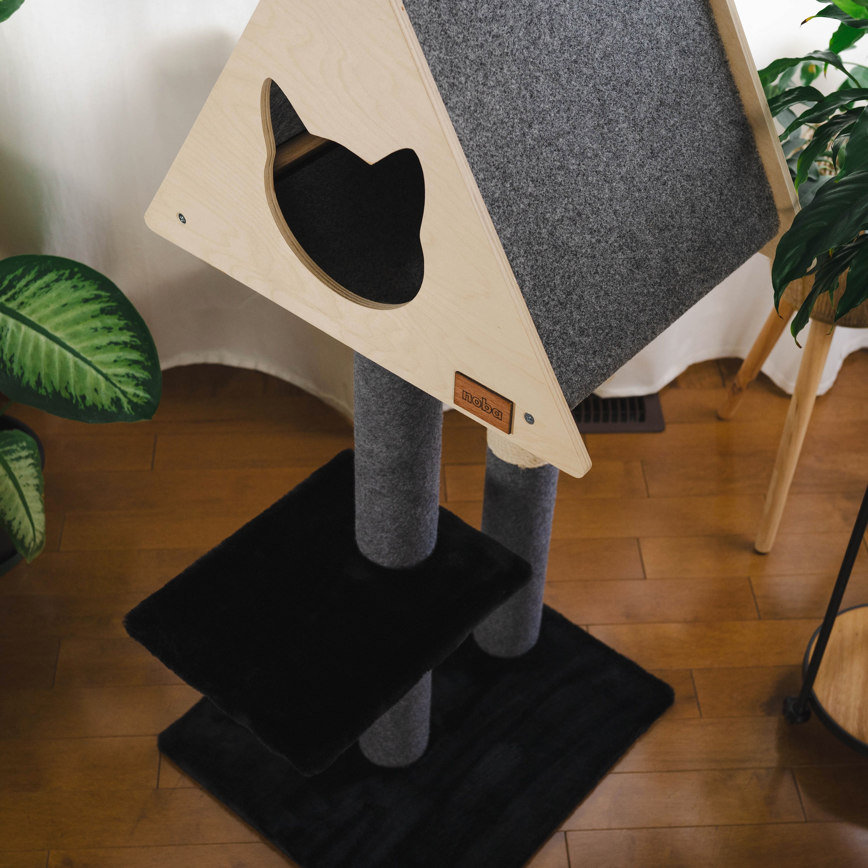 Teepee Deluxe Cat Tree – 2-Level Playground & Condo