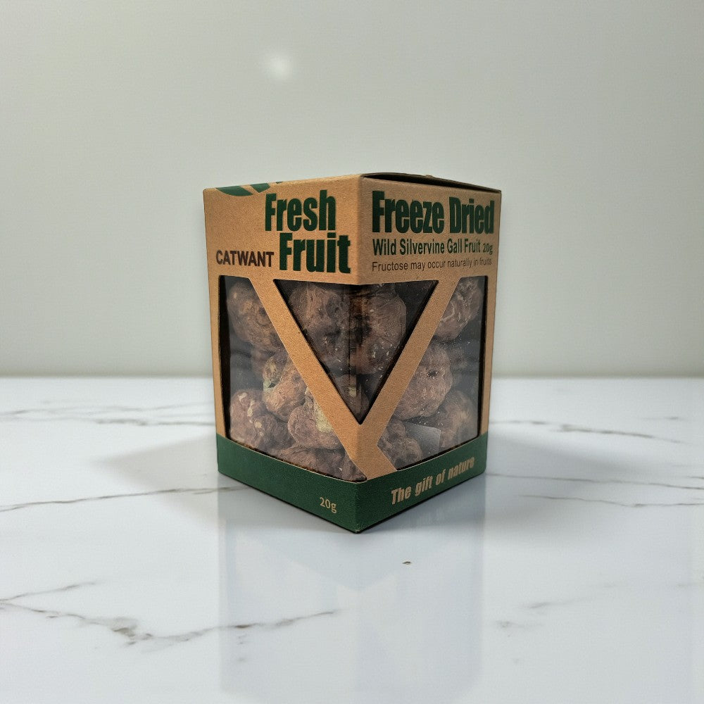 Freeze-Dried Silvervine Gall Fruits 20g – Natural and potent cat attractant treats for playful and happy cats, 100% chemical-free
