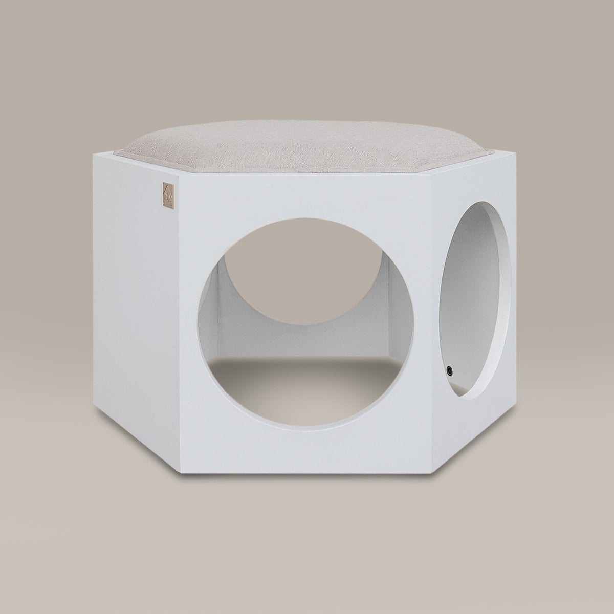 suki cat stool and shelf | Cat Shelf | Tag4MyPet