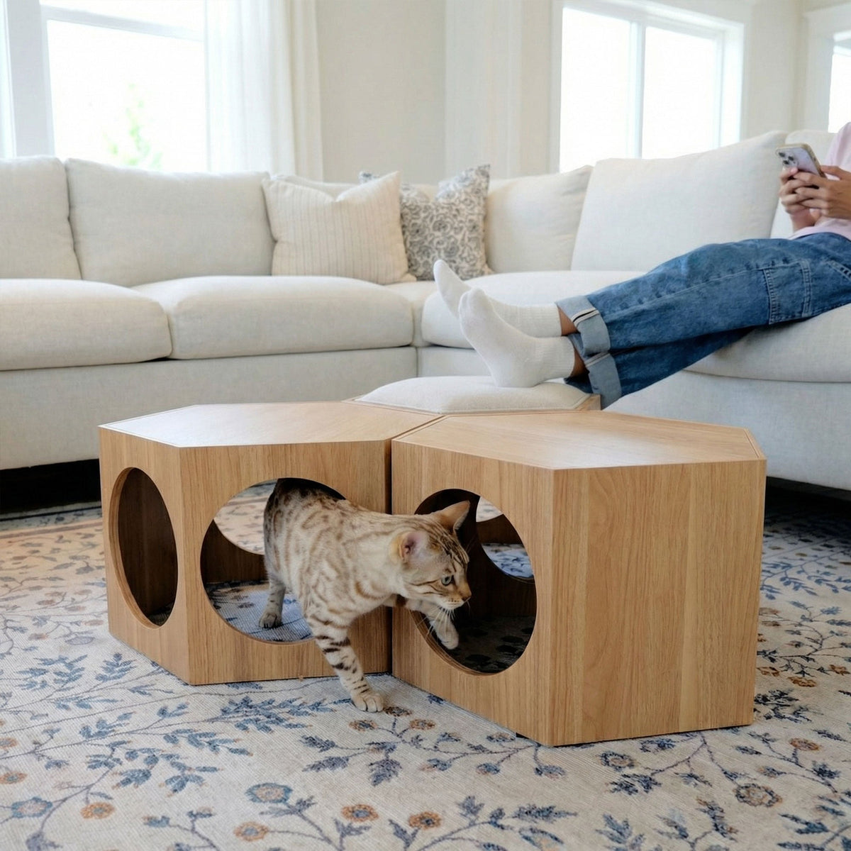 suki cat stool and shelf | Cat Shelf | Tag4MyPet